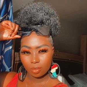 Meet your Posher, Winnie